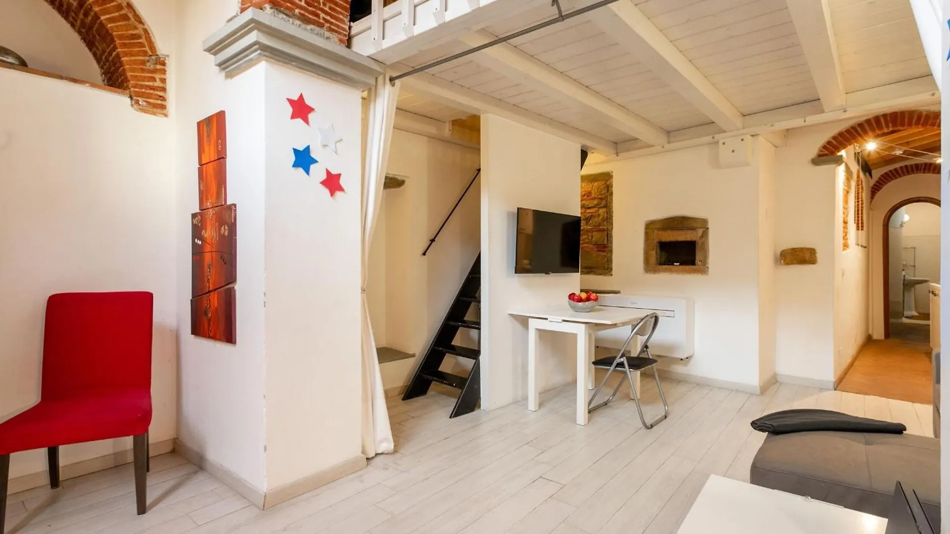 Oltrarno Loft By Halldis Florence