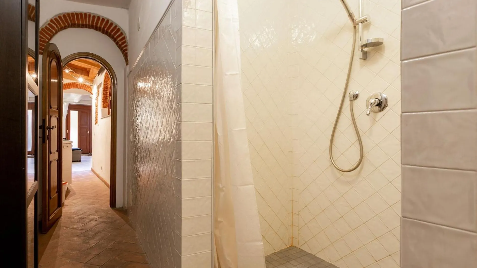 Apartment Oltrarno Loft By Halldis Florence Italy